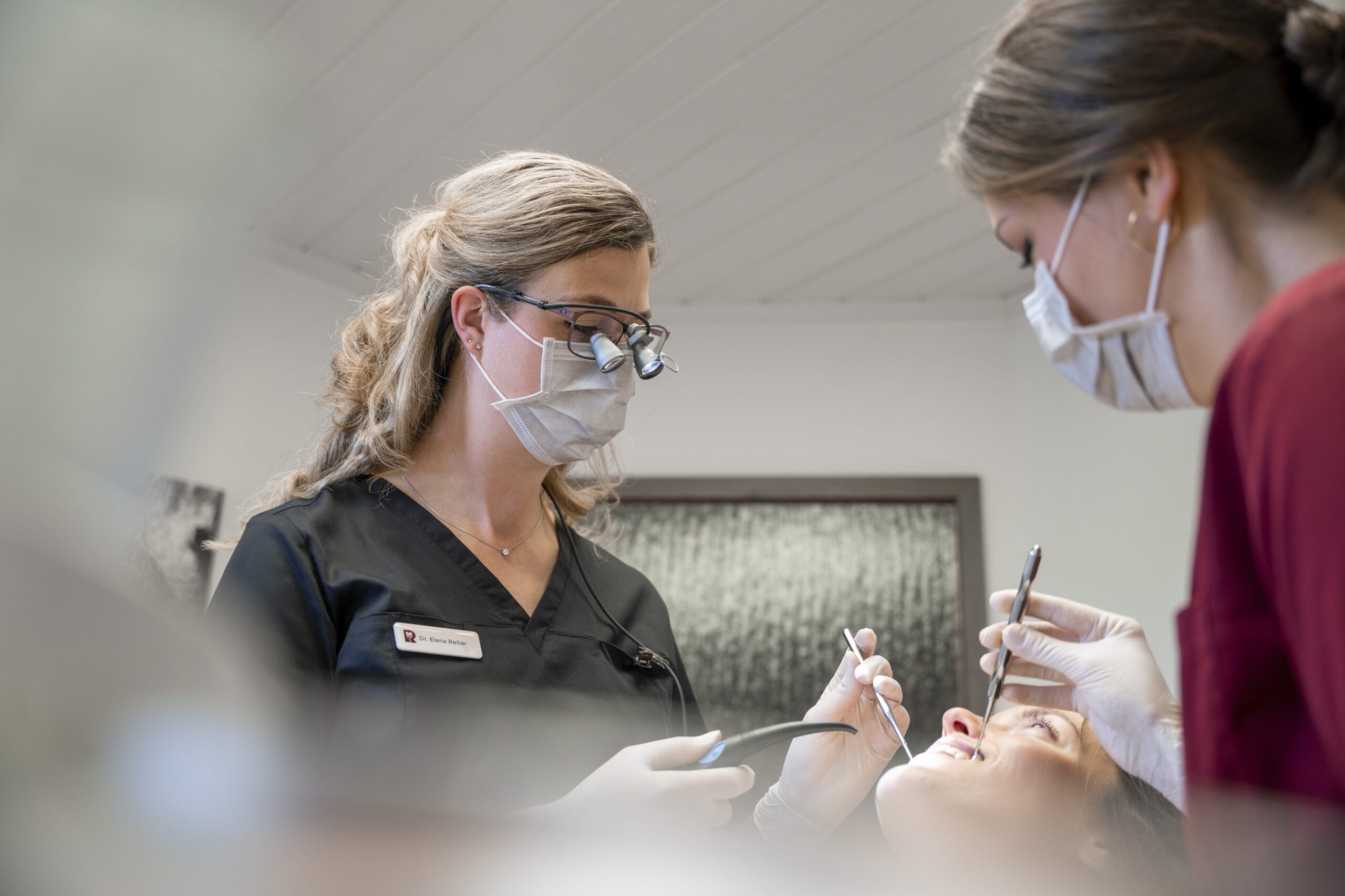 Zahnmedizin im Stiftland Dr. Elena Reiter – Kontakt